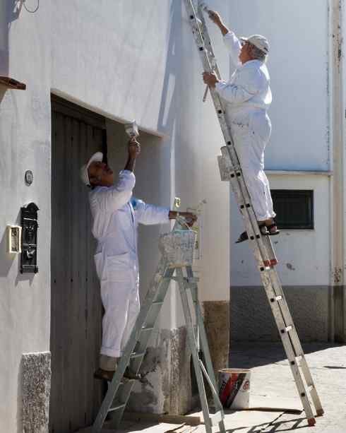 PAINTER JOB IN UAE - MANPOWER SUPPLY - DAR AL QAMAR